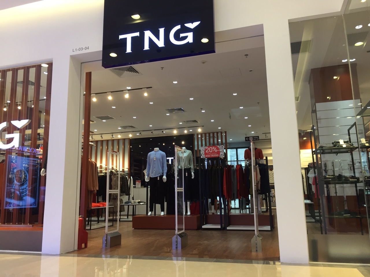Cổng từ an ninh cho cửa hàng thời trang TNG